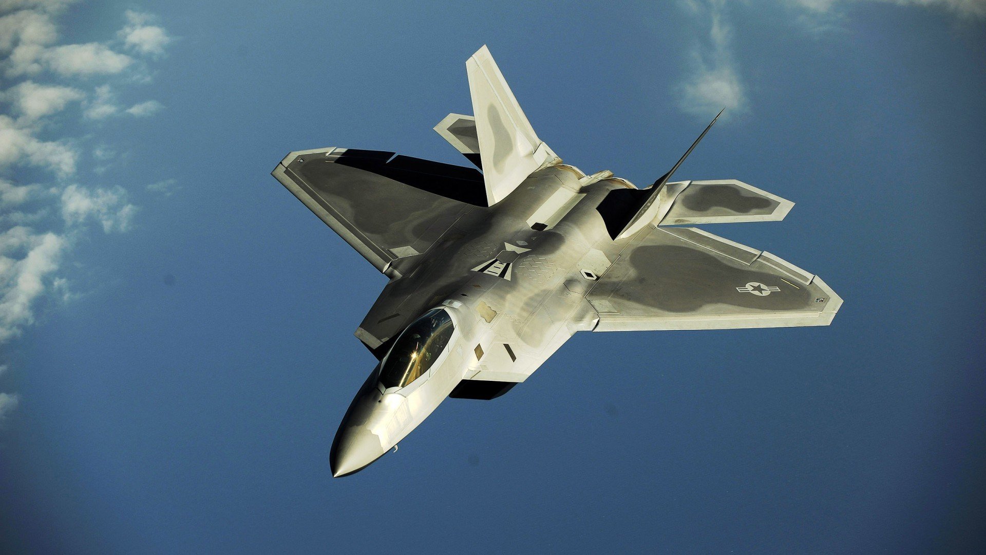 摩洛哥队在巴黎奥运会男足比赛中展现出高效的传球配合，摩洛哥男足世界排名