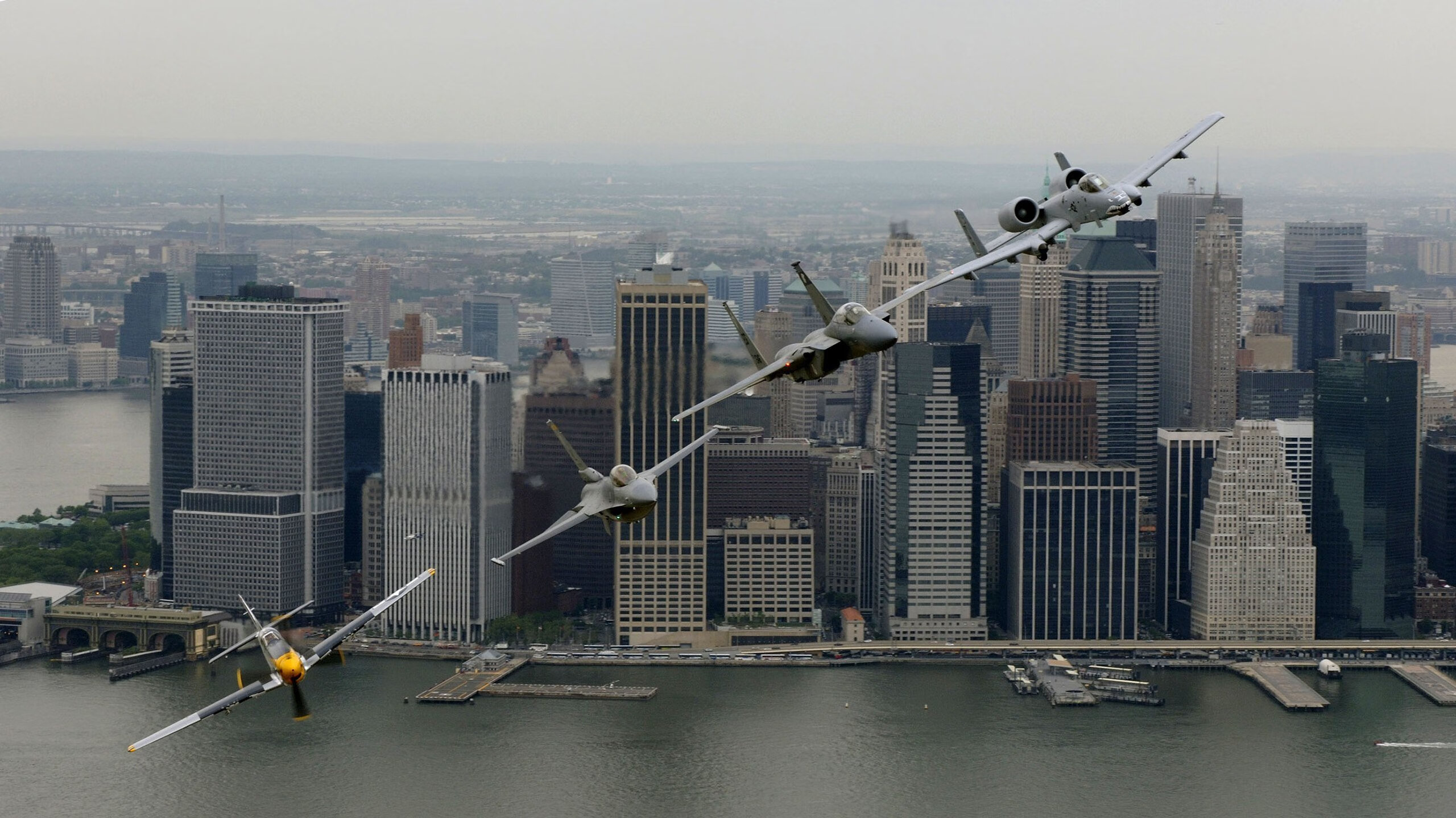 开云中国大陆-鹈鹕年轻球员晒出健身房苦练短视频获好评，鹈鹕的主教练